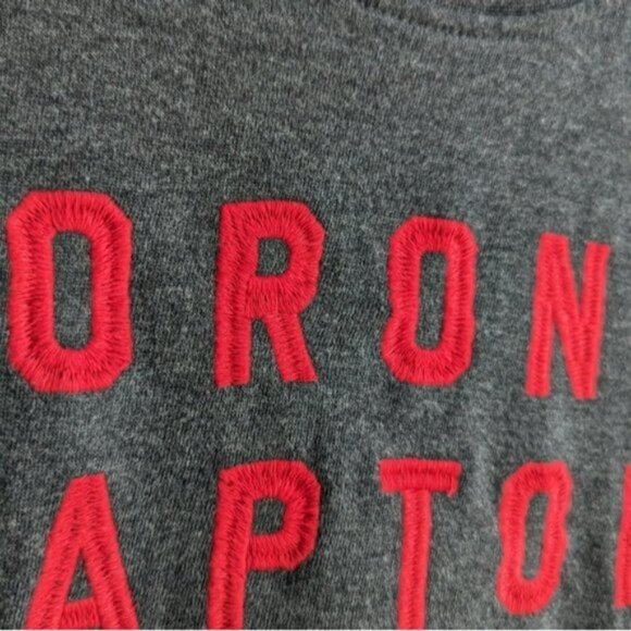NBA Toronto Raptors embroidered long sleeve tee shirt - Picture 2 of 7